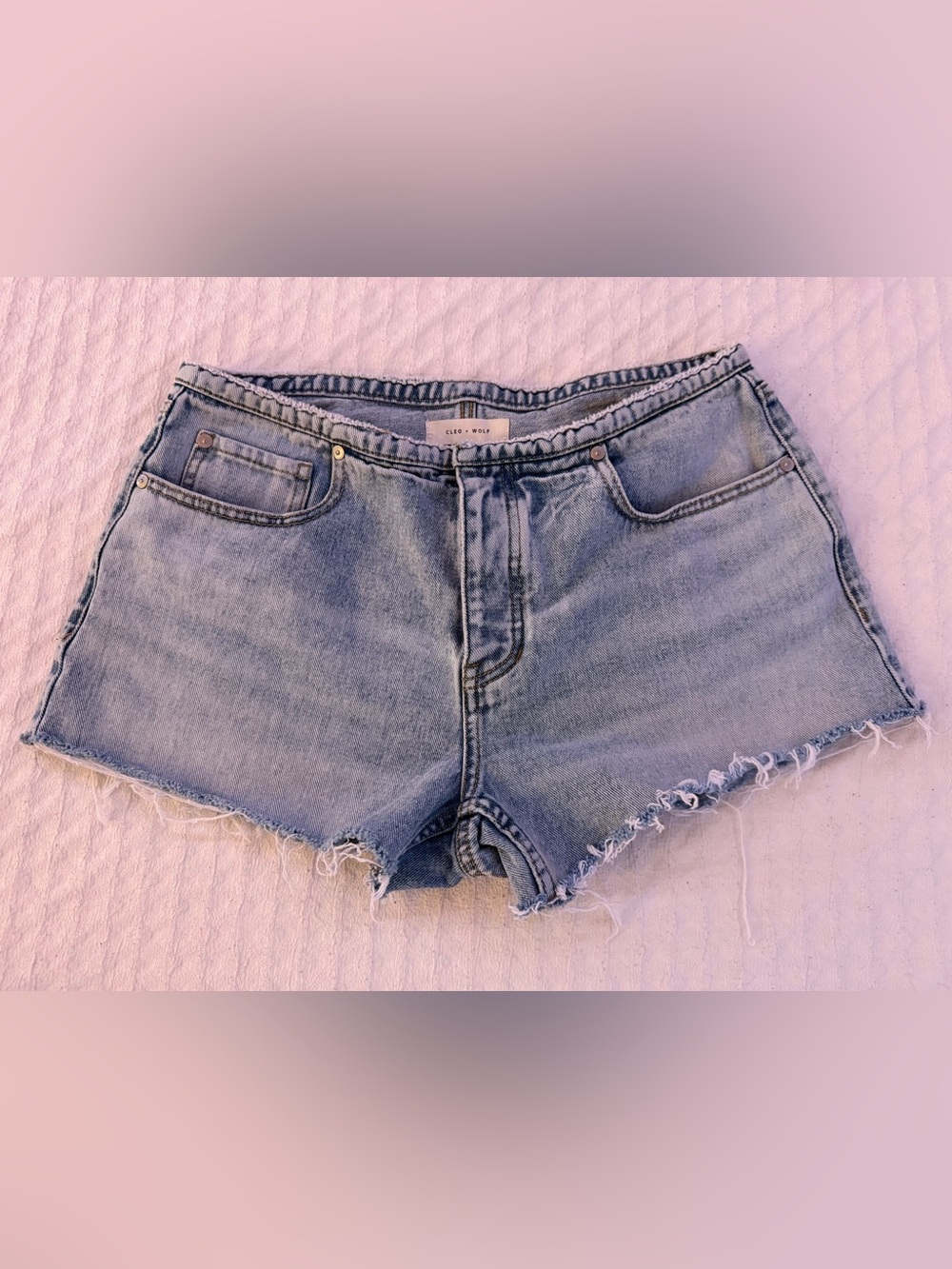 Cleo + Wolf Boot Barn Low-Mid Rise Light Wash Denim Frayed Hem Western Shorts